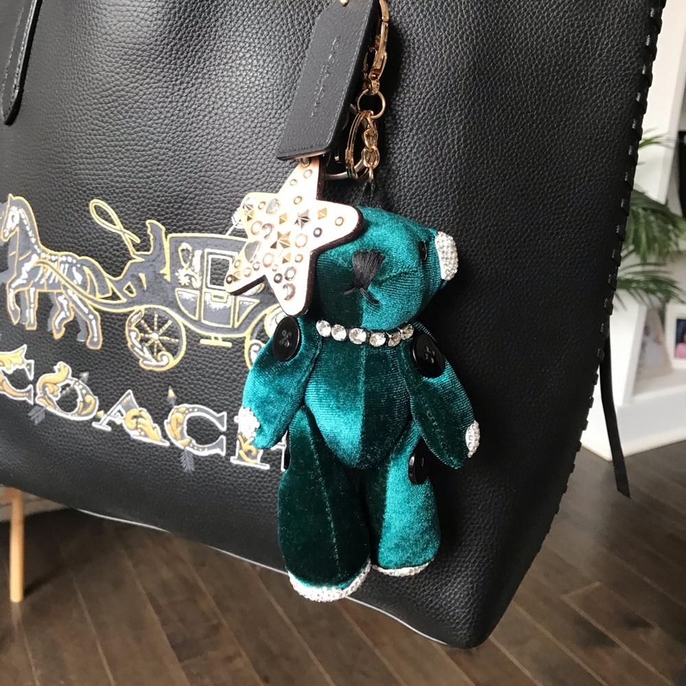 Green Velvet Rhinestone Moveable Bear Bag Charm Key Chain - Picture 15 of 16
